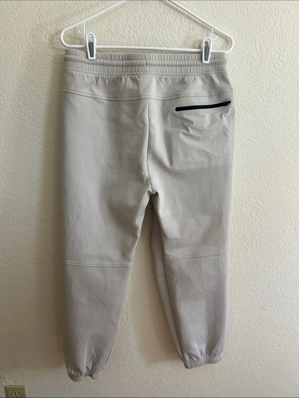 American Eagle Tech Fleece Jogger - Picture 4 of 4